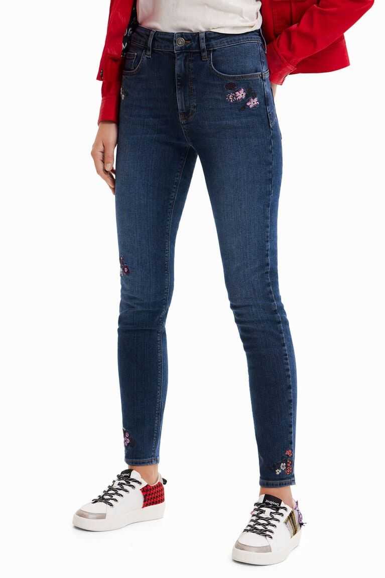 Jeans Desigual Flaco push-up with embroidered flowers Mujer | RQA246953