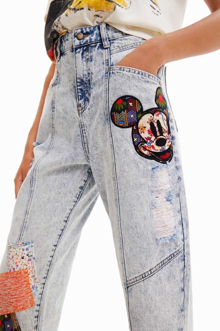 Jeans Desigual Relaxed featuring Disney's Mickey Mouse Mujer | GVK672938