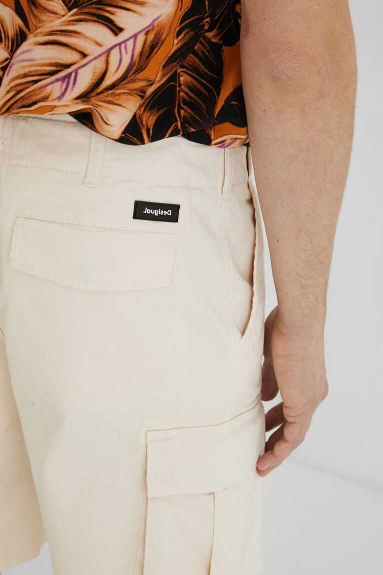 Pantalones Desigual Plain cargo Bermudas Hombre | YLE893702