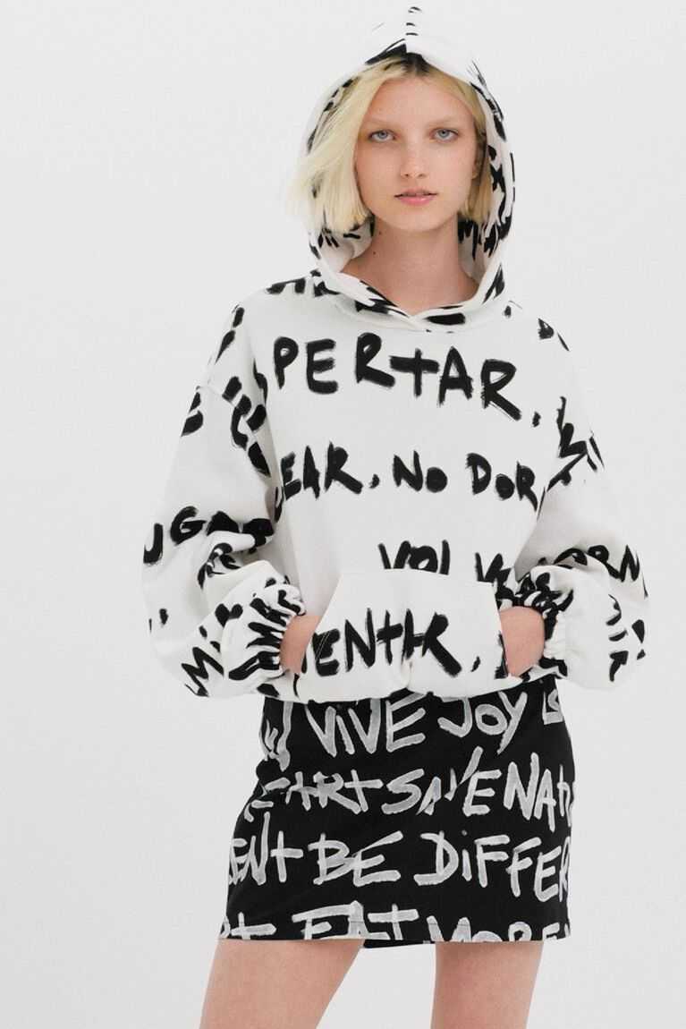 Sudaderas Desigual All-over Manifesto text oversize hoodie Mujer | NYL179356