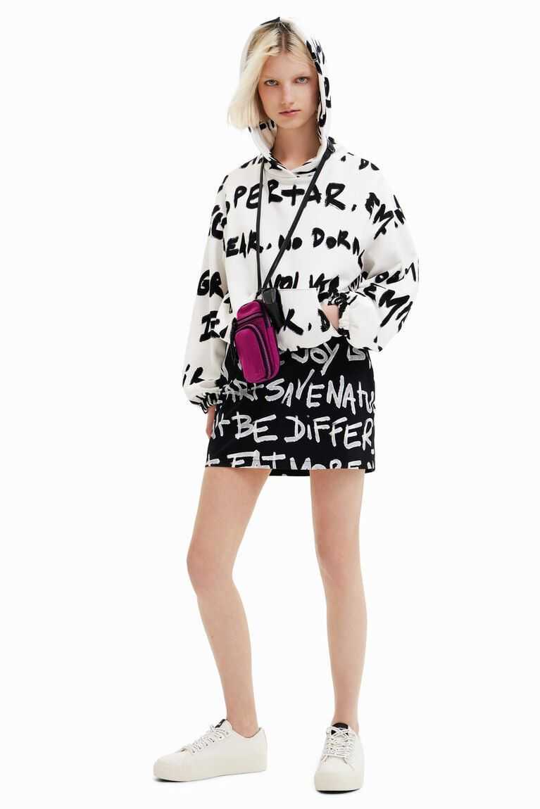 Sudaderas Desigual All-over Manifesto text oversize hoodie Mujer | NYL179356